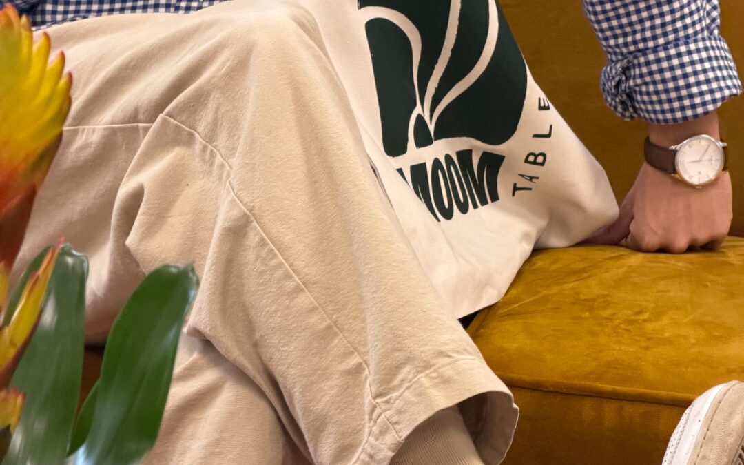 Monsieur TSHIRT équipe MOOM Tableware pour ses nouveaux bureaux ! 